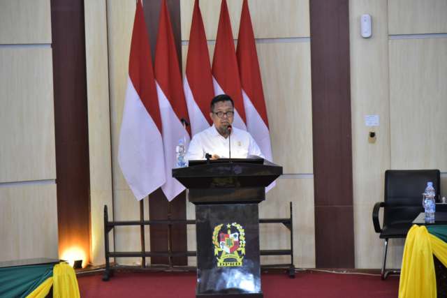 Juru bicara Fraksi PKS dr. H. Ade Taufiq, Sp.OG