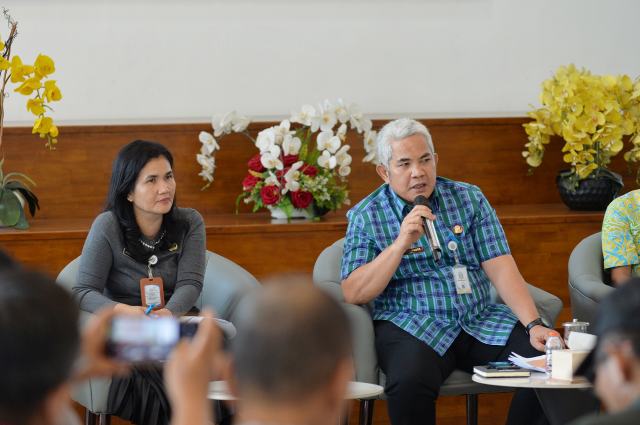 Pemprov Sumut melalui Dinas Kelautan dan Perikanan Provinsi Sumut melakukan Konferensi Pers terkait Pengembangan Ekonomi Biru yang merupakan Kawasan Unggulan Perikanan Tangkap dan Budidaya di Lobby Dekranasda Lantai 1 Kantor Gubernur Sumut Jalan Diponegoro, Kota Medan, Kamis (16/10). Foto/Diskominfo Sumut