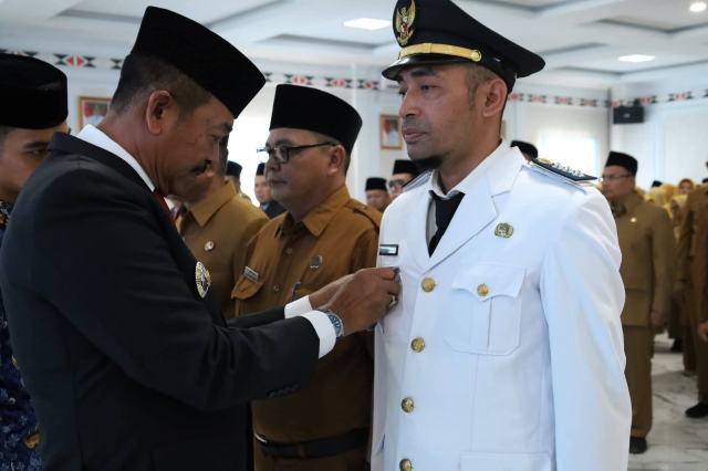 Bupati Madina melantik 160 an pejabat eselon II, III dan IV