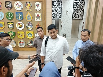 Gubernur Sumut Bobby Nasution