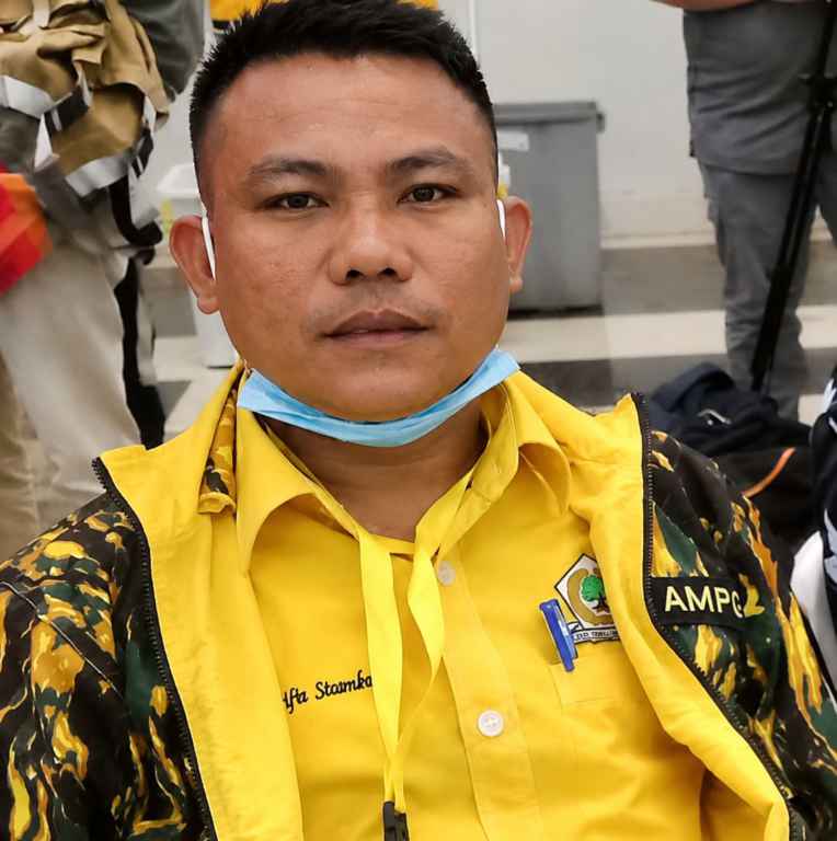 Zainal Sinambela