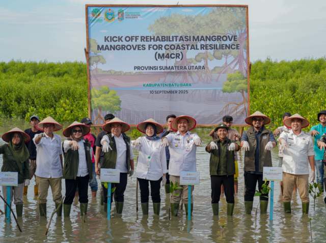Menteri Kehutanan Raja Juli Antoni kick off Mangroves for Coastal Resilience di kawasan Batubara Mangrove Park,Sumatera Utara, Rabu (10/9/2025).