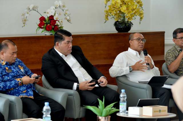 Pemerintah Provinsi Sumatera Utara (Sumut) melalui sejumlah Organisasi Perangkat Daerah Provinsi Sumut melakukan Konferensi Pers di Anjungan Dekranasda Kantor Gubernur Sumut Jalan Diponegoro Kota Medan, Rabu (17/9/2025). Hal tersebut dilakukan terkait Sumut yang telah meraih predikat Universal Health Coverage (UHC). Foto/Diskominfo Sumut
