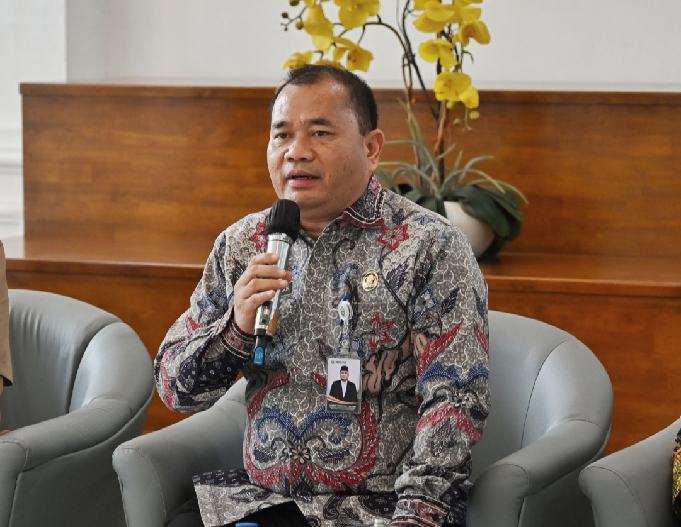 Plt Kepala Dinas Ketahanan Pangan, Tanaman Pangan, dan Hortikultura Sumut Timur Tumanggor. Foto/Diskominfo Sumut 