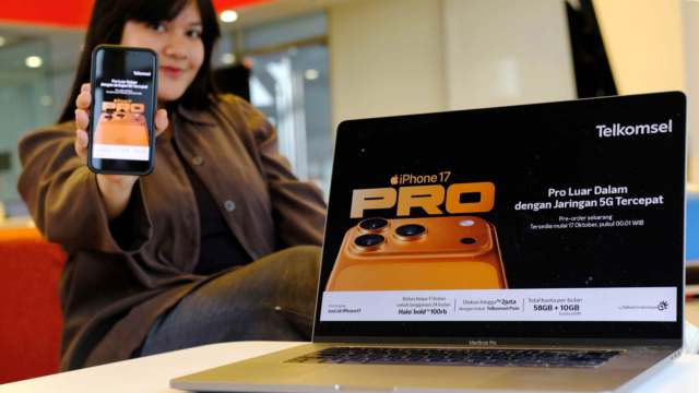 Pre-order iPhone 17 x Telkomsel_1a-1b: Pelanggan Telkomsel dapat melakukan pre-order iPhone 17 Series dengan Paket Bundling Halo+ hanya Rp777.000 untuk mendapat beragam benefit pada 10 Oktober 2025.