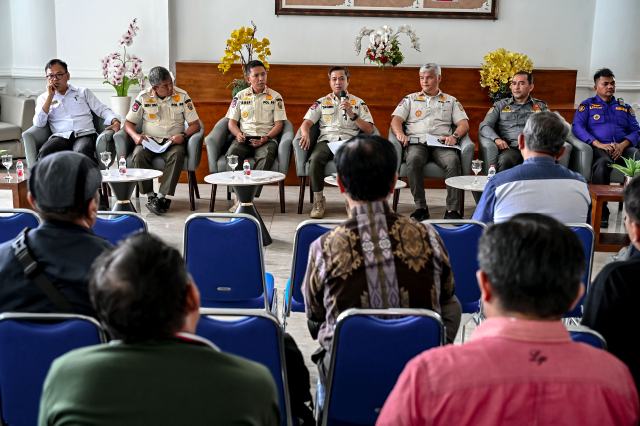 20260624_180702_resize_25 Kepala Satpol PP Sumut Muttqien Hasrimy pada temu pers yang diselenggarakan Dinas Komunikasi dan Informatika Sumut di Lobby Dekranasda Sumut, Kantor Gubernur Sumut, Medan, Rabu (24/6/2026). Foto/Diskominfo Sumut
