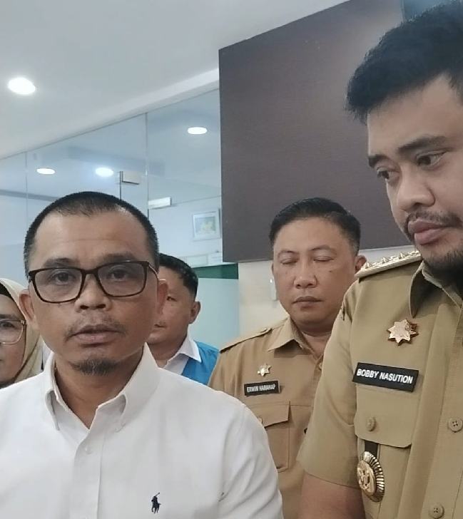 IMG-20260608-WA0005_resize_59 GM PLN UIP3B Sumatera, Amiruddin menjelaskan cuaca ekstrem sempat membuat kondisi listrik di Kota Medan mengalami kendala, Senin (8/6/2026). Foto/medandaily.com