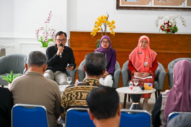20260717_085052_resize_75 Temu Pers bersama UPTD Khusus Rumah Sakit Jiwa Prof.Dr. Muhammad Ildrem Pemerintah Provinsi Sumatera Utara (Sumut), Kegiatan ini difasilitasi Dinas Komunikasi dan Informatika Sumut yang berlangsung di Lobby Dekranasda Lantai 1 Kantor Gubernur Sumut Jalan Diponegoro Nomor 30 Medan, Kamis (16/7/2026). Foto/Diskominfo Sumut