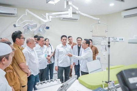 peninjauan pelaksanaan layanan TB di RS Adam Malik Medan yang dihadiri Wakil Menteri Kesehatan RI dr. Benjamin Paulus Octavianus, dan Wakil Menteri Dalam Negeri Dr. Akhmad Wiyagus, Selasa (21/7/2026).
